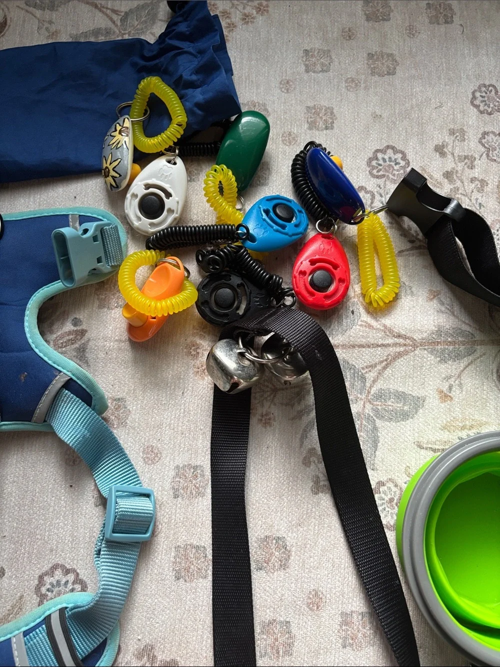 LargeBlue DogHarness,nail grinder,clickers,waterbowl,treat waistbag,doorbell